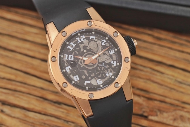 Green factory Richard Mille watch men's black dialrubber strap men's series classic disc hollow mechanical watch front view