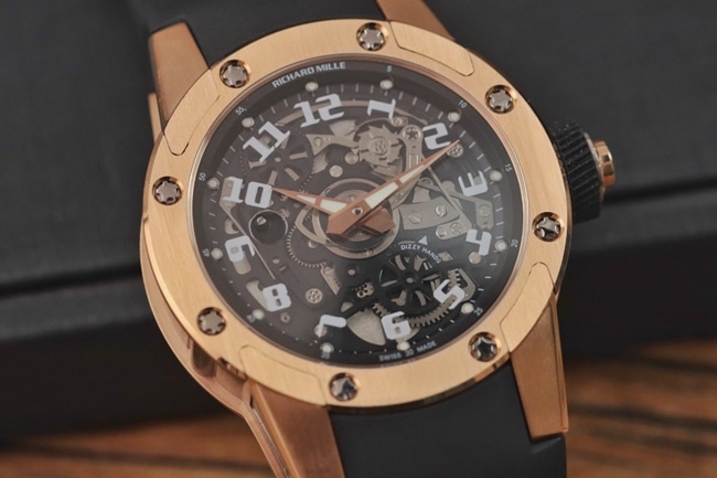 Green factory Richard Mille watch men's black dialrubber strap men's series classic disc hollow mechanical watch front view