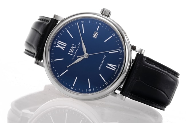 V7 factory top-tier replicaIWC high-quality watch men's blue dial black belt wave Fino series automatic movementleather strap watch front view