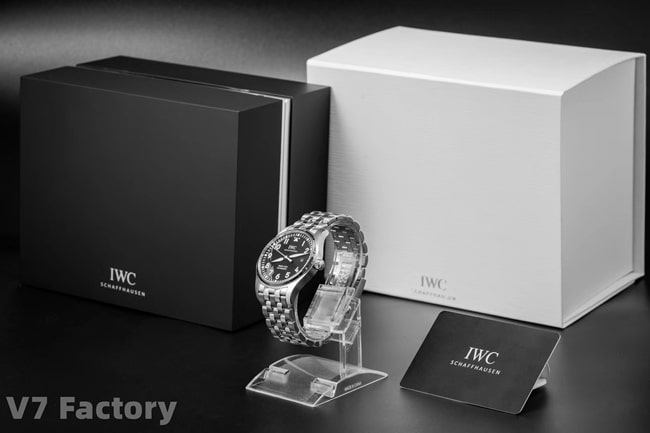 V7 factory IWC top-tier watch men's black dialsteel bracelet mechanical ultimate version mark eighteen series watch front view