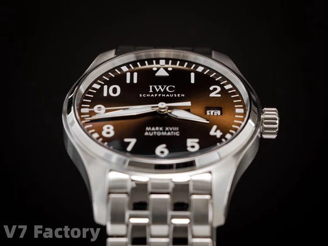 V7 factory top-tier replicaIWC watch men's brown dial steel bracelet mark 18 series ultimate version mechanical watch front view