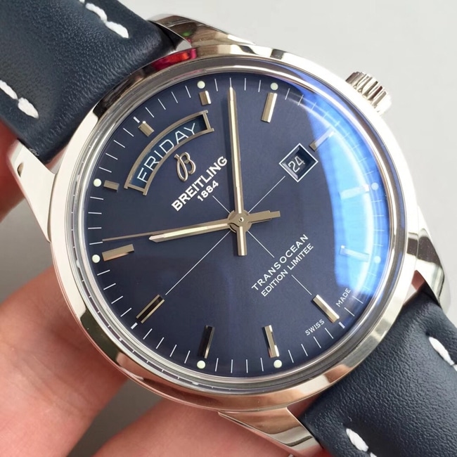 V7 factory top-tier Breitling watch men's blue dial blue belt mechanical transoceanic series Day-Date type leather strap watch front view