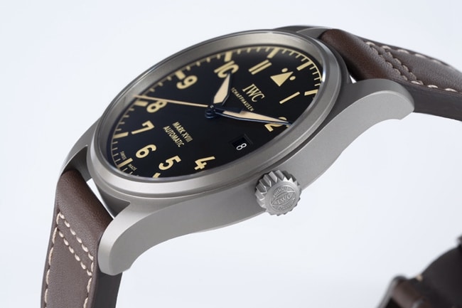 V7 Factory Top collectible watches For Men Black Plate Brown Strap Mark Series Mechanical Belt Watches Side View