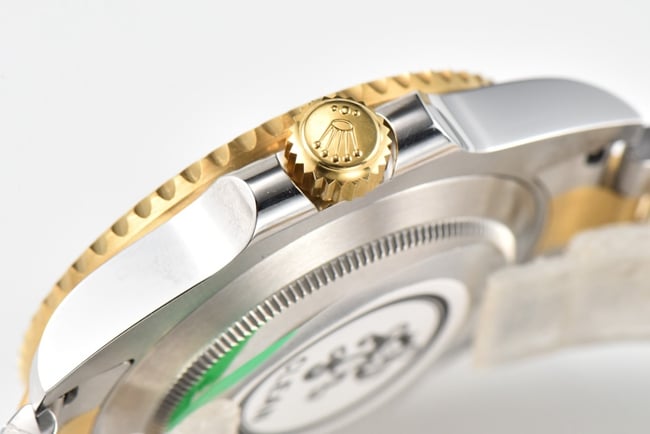 CLEAN FactoryRolextop-tierhigh-quality watch blue dial gold belt v4 latest version 18k mechanical watch side view