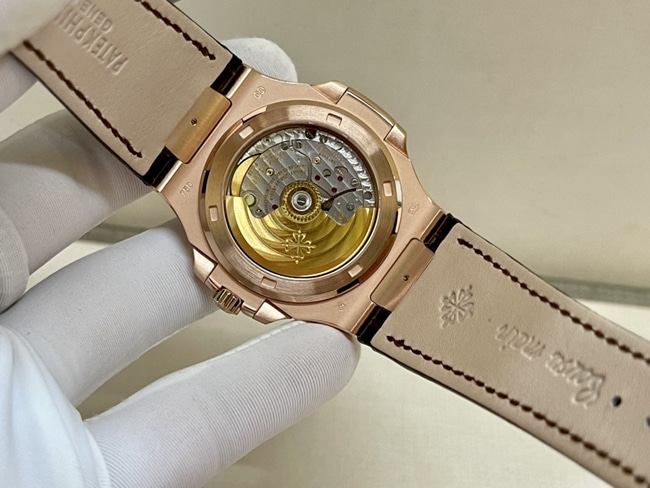 Patek Philippetop-tier watch men's white dial brown belt Nautilus series watch movement picture