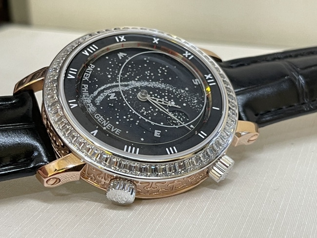 Patek Philippetop-tierhigh-quality watch men's black dial black belt South African T square diamond leather strap watch detail shots