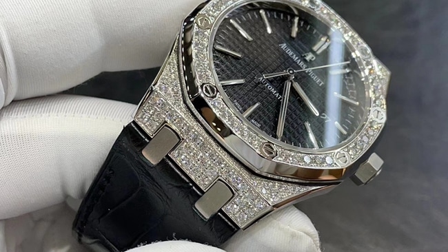 Audemars Piguettop-tiersuper watch men's black dial black belt leather strap mechanical watch detail shots