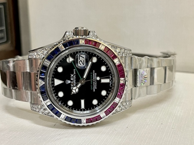 Rolextop-tier watch men's black dialsteel bracelet Rainbow Di mechanical watch front view