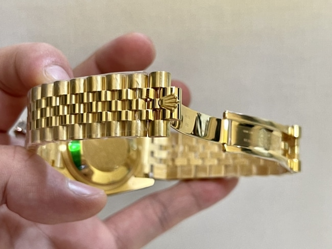 top-tier replicaRolexsuper watch men's gold plate gold band Datejust series watch clasp picture