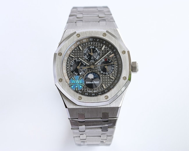 WWE factory top-tier replicaAudemars Piguet super a watch men's blue dialsteel bracelet mechanical Royal Oak26574ST series men's watch front view