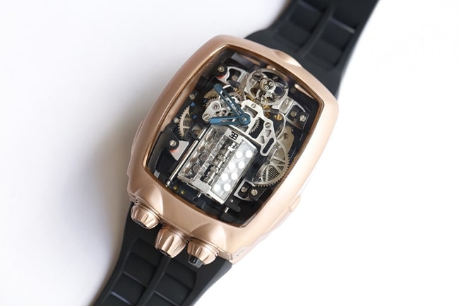 top-tier Bugatti Veyron high-quality watch men's black dial black rubber strap mechanical Czech Leopard watch front view