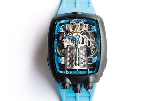 Top-tier Bugatti Veyron watch men's black dial blue rubber strap mechanical watch front view