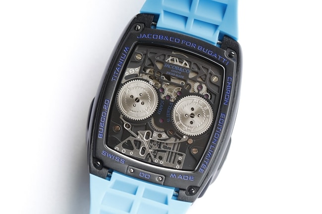 Top-tier Bugatti Veyron watch men's black dial blue rubber strap mechanical watch movement picture