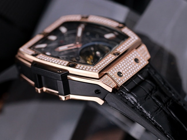 Hublottop-tier watch men's black dial black belt MASTERPIECE series tourbillon mechanical leather strap watch detail shots