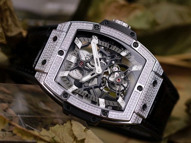 Hublot top-tierhigh-quality watch men's black dial black belt tourbillon MASTERPIECE series mechanical watch front view