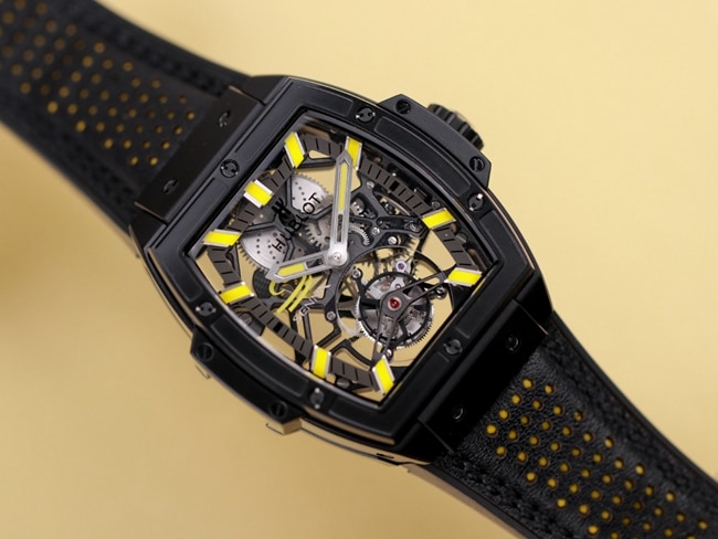 Hublot top-tier watch men's black dialrubber strap manual winding tourbillon mechanical MASTERPIECE series watch front view