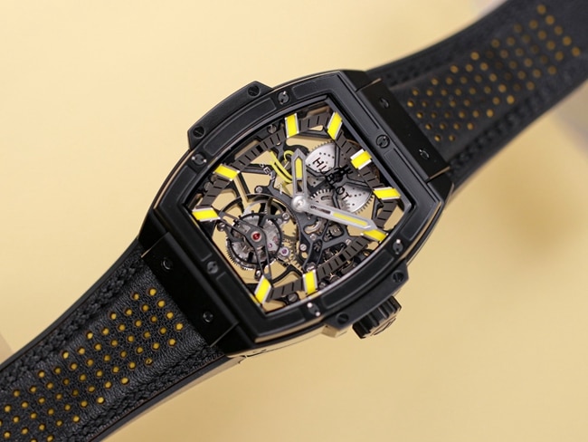 Hublot top-tier watch men's black dialrubber strap manual winding tourbillon mechanical MASTERPIECE series watch front view