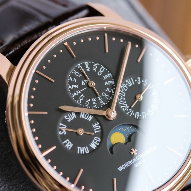 TW factory top-tier replicaVacheron Constantin super a watch men's black dial black belt heritage series perpetual calendar multifunctional mechanical leather strap watch detail shots