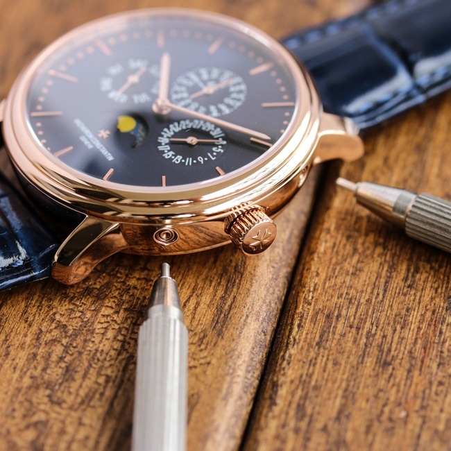 TW factory top-tier replicaVacheron Constantin1:1 watch men's blue dial blue belt perpetual calendar multifunctional heritage series mechanical leather strap watch detail shots