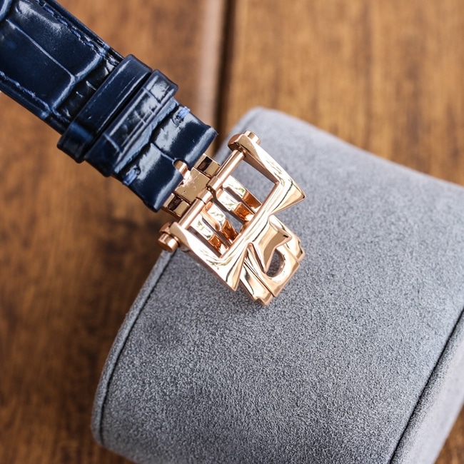 TW factory top-tier replicaVacheron Constantin1:1 watch men's blue dial blue belt perpetual calendar multifunctional heritage series mechanical leather strap watch clasp picture