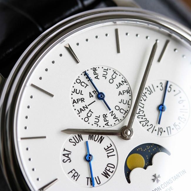 TW factory top-tier replicaVacheron Constantinhigh-quality watch men's blue dial blue belt heritage series mechanical leather strap perpetual calendar multi-function watch detail shots