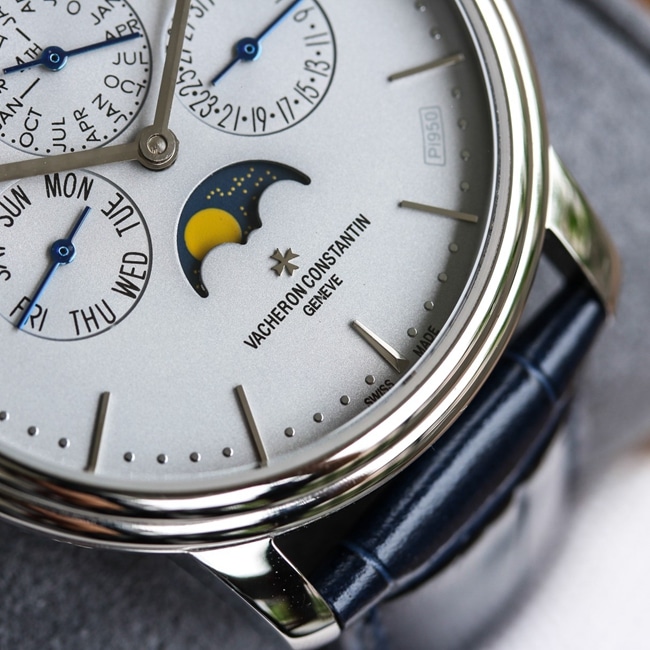 TW factory top-tier replicaVacheron Constantinhigh-quality watch men's blue dial blue belt heritage series mechanical leather strap perpetual calendar multi-function watch detail shots