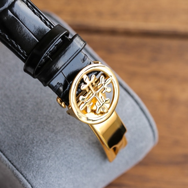 top-tier replicaPatek Philippehigh-quality watch men's black dial black belt pure handmade-engraved 42mm mechanical leather strap watch clasp picture