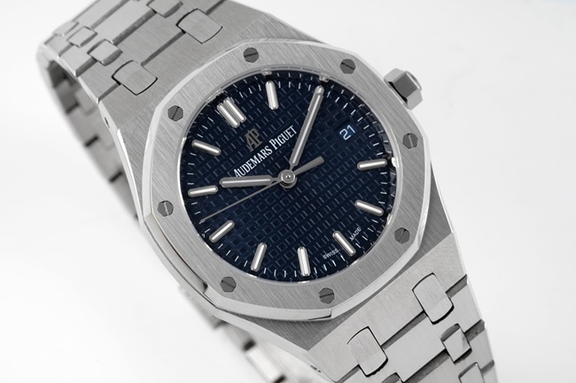 8F factory Audemars Piguettop-tiersuper watch women's blue dialsteel braceletRoyal Oak34mm automatic movement watch front view