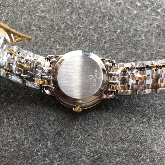DK factory top-tier replicaOmegareplica watch women's gold plate gold belt butterfly flying series quartz watch back cover picture