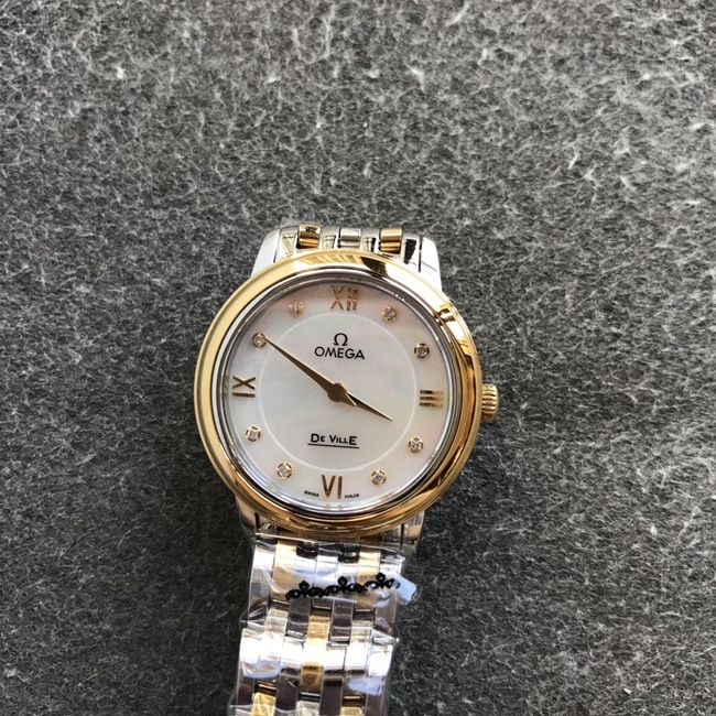 DK factory top-tier replicaOmegahigh-quality watch women's white dial Diefei series quartzsteel bracelet watch front view