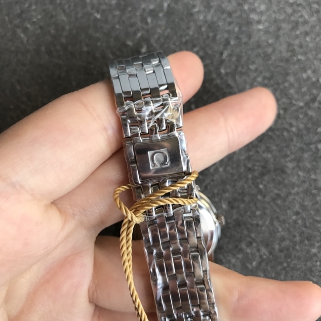 DK factory Omegatop-tier watch women's white dialsteel bracelet new butterfly series natural real diamond quartz watch clasp picture