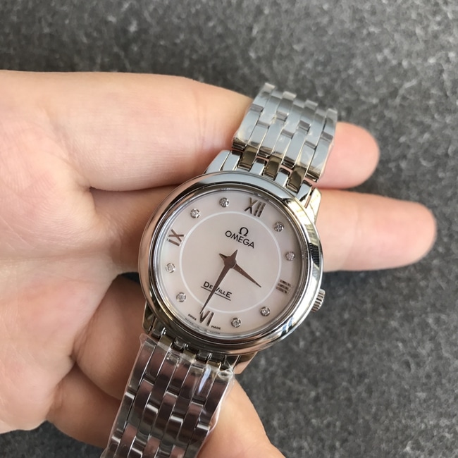 DK factory top-tier replicaOmegahigh-quality watch women's white dialsteel bracelet natural real diamond new butterfly flying series quartz watch front view