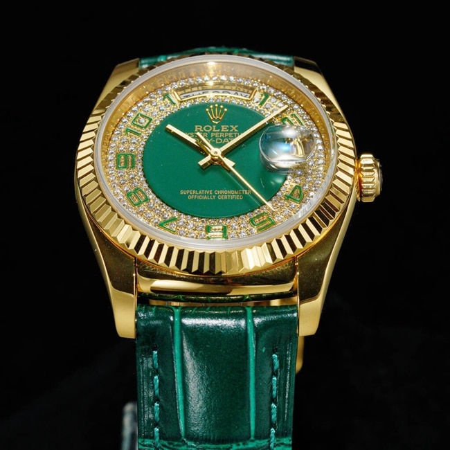 Rolextop-tier replicasuper watch men's green dial green strap day-date type day-date 36mm series automatic movement watch front view