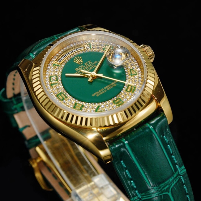 Rolextop-tier replicasuper watch men's green dial green strap day-date type day-date 36mm series automatic movement watch front view