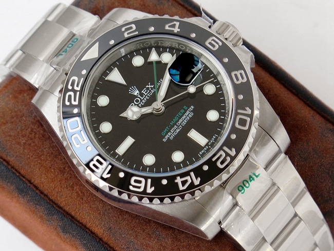 GS factory top-tier replicaRolexsuper watch men's black dialsteel braceletGMT series GMT-Master type II mechanical watch front view