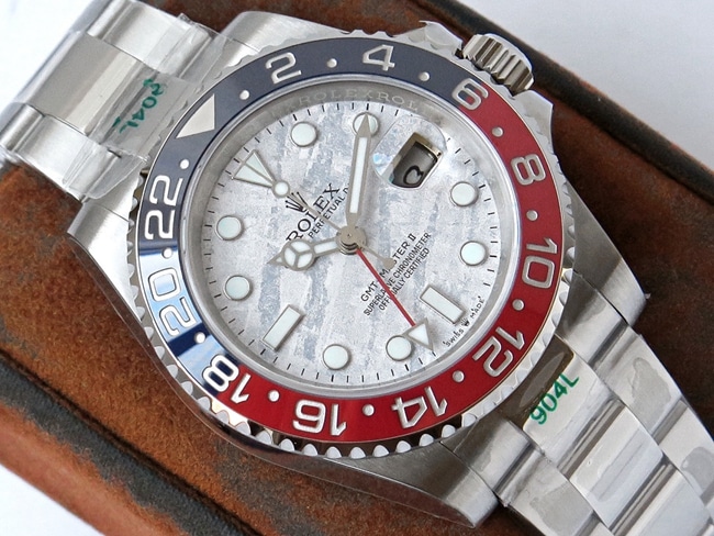 GS factory top copy Rolex imitation watches men's white disk steel belt mechanical GMT II GMT series watch front view