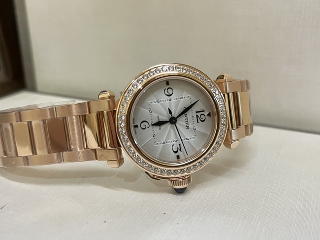 top-tier watch Cartier women's white dialsteel bracelet key series 18krose gold watch front view