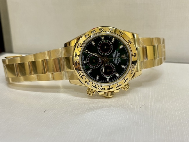 top-tier watch Rolex men's green dial gold steel bracelet green gold mechanical watch front view