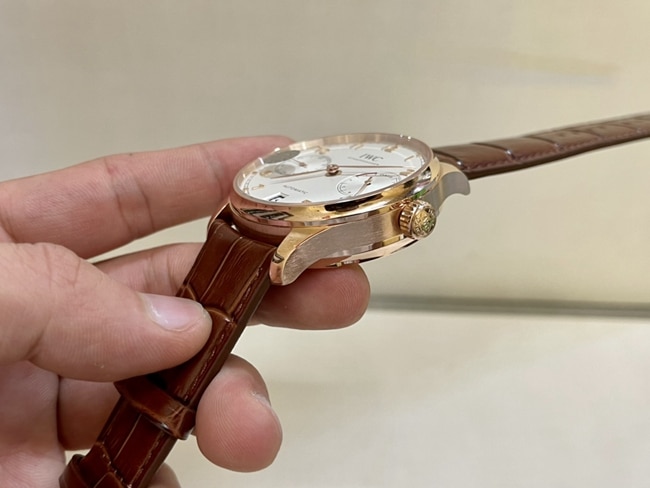 top-tier watch IWC men's white dial brown belt Portuguese 7 series natural diamond automatic movementleather strap watch detail shots