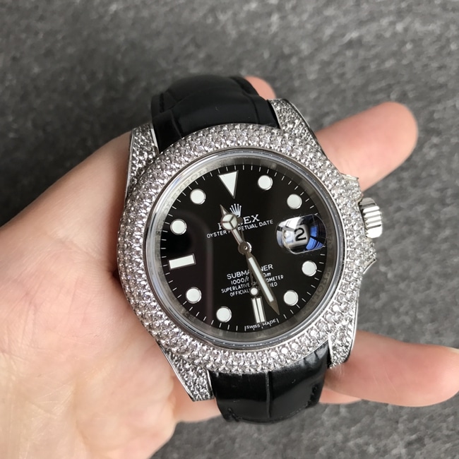 top-tier watch Rolex men's black dial black belt Submariner series fully automatic movementleather strap watch front view