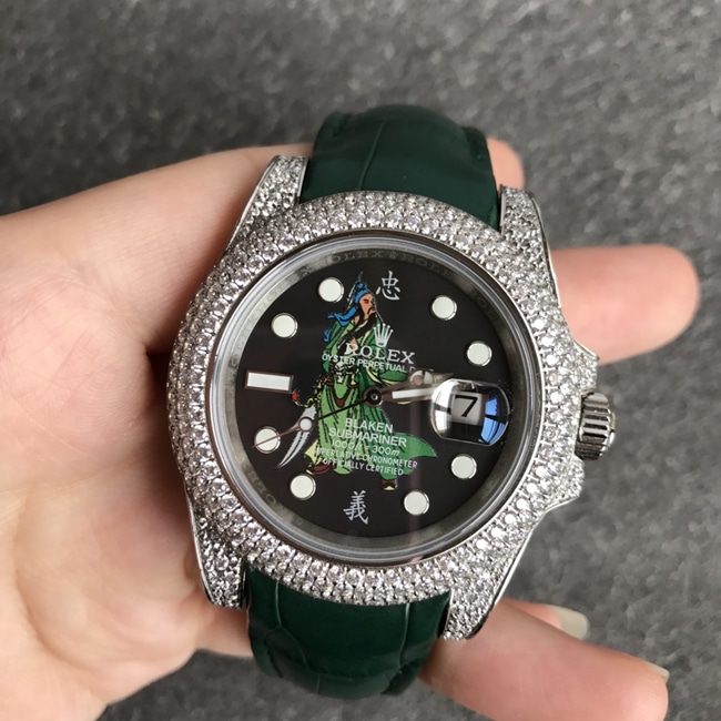 top-tier watch Rolex men's black dial green strap automatic movementleather strapv3 version Submariner series watch front view