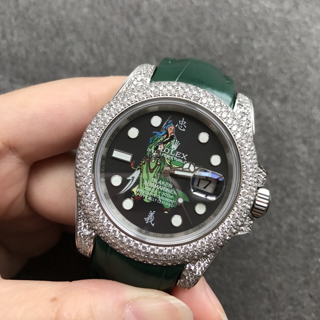 top-tier watch Rolex men's black dial green strap automatic movementleather strapv3 version Submariner series watch front view