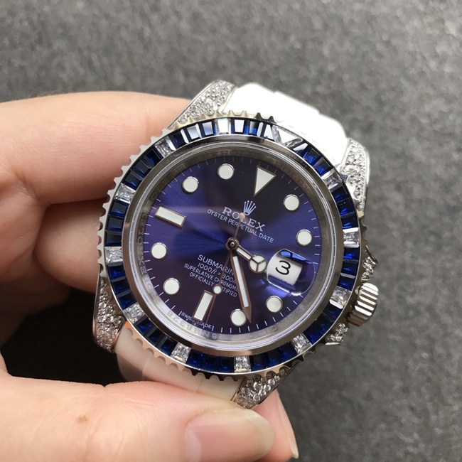 top-tier watch Rolex men's blue dialrubber strapSubmariner series v3 version automatic movement watch front view