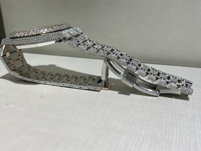 top-tier watch Audemars Piguet men's gray plate steel bracelet watch clasp picture