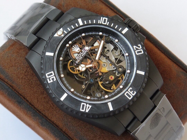 top-tierhigh-quality watch Rolex men's black dialsteel bracelet fully hollow Submariner series mechanical watch front view