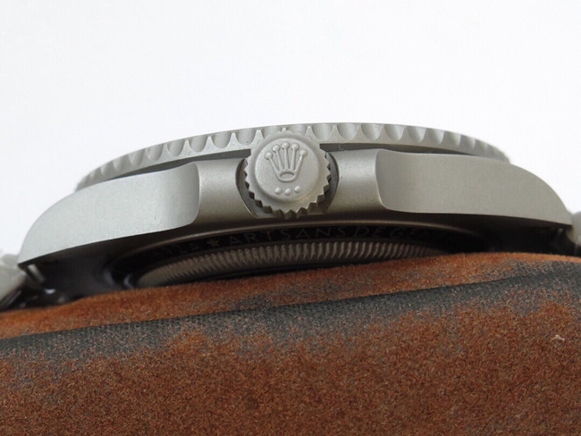 top-tier replicasuper watch Rolex fully hollow Submariner series men's steel bracelet mechanical watch side view