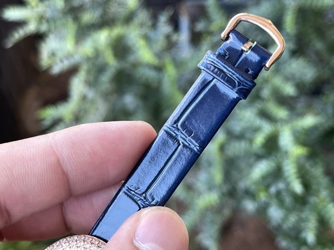 top-tierhigh-quality watch Cartier women's white dial blue belt bathtub series quartzleather strap watch clasp picture