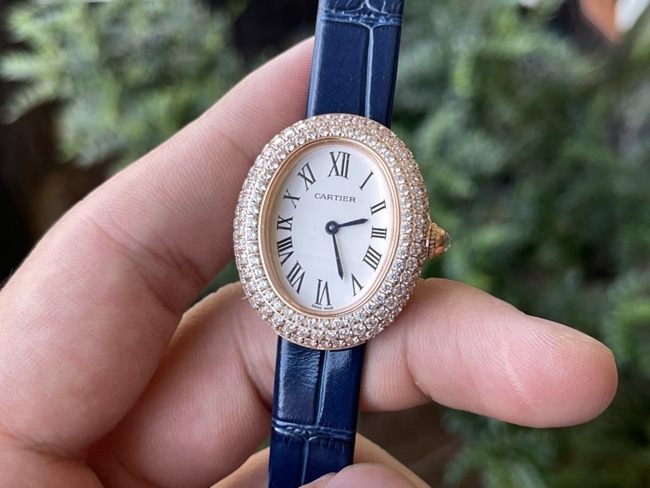 top-tierhigh-quality watch Cartier women's white dial blue belt bathtub series quartzleather strap watch front view