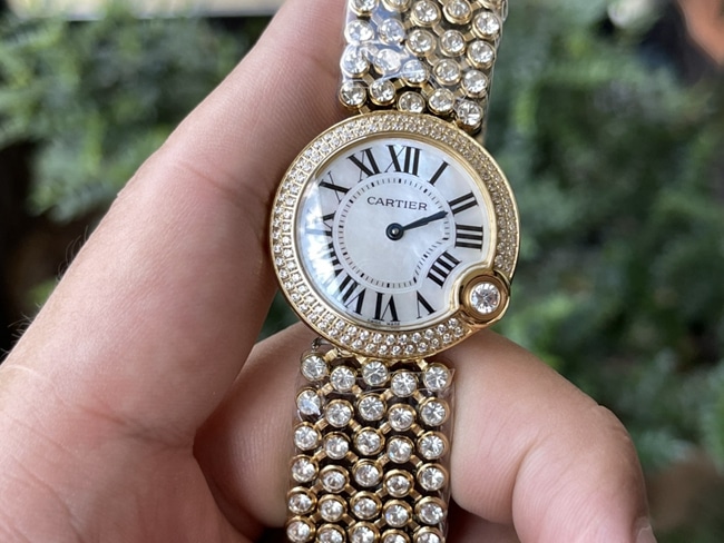 top-tier replicahigh-quality watch Cartier women's white dialsteel braceletBallon Blanc de Cartier series quartz watch front view