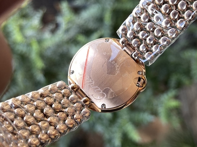top-tier replicasuper watch Cartier women's white dialquartz blue balloon series steel bracelet watch back cover picture